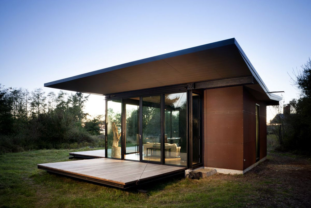 mini-modern-house-for-living-1